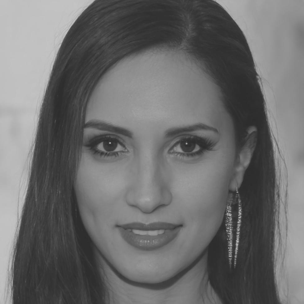 Portrait d'Isabelle Moreau, cliente satisfaite